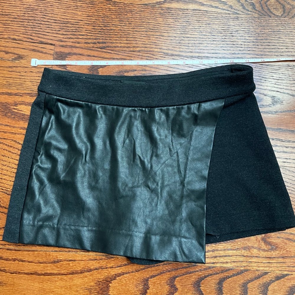 Wilfred free Lilah vegan leather skort